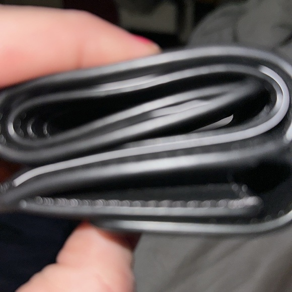 NWT coach black leather wallet holds 6 slots for cards has snap pocket change - Picture 8 of 9